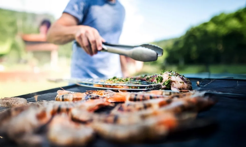 ACTU SITE-comment faire que le viande ne colle pas à la grille-desk.png