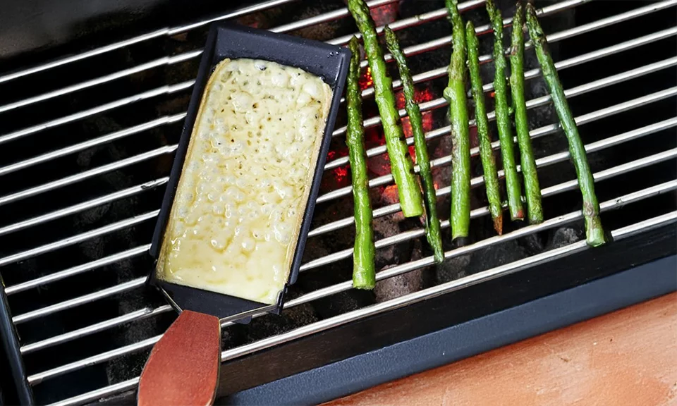 Raclette au feu de bois